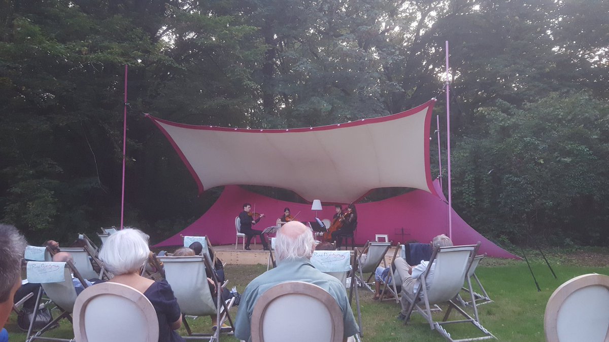 amalbagab's tweet photo. Soirée 100% compositrices au festival Rosa Bonheur dans le cadre idéal du @MRosalieBonheur avec le @QuatuorHermes et Xavier Philips. Bonheur de réentendre en concert une oeuvre de @Camille_Pepin aux côtés de Bosmans et Ethel Smyth. Billet à venir pour @ComposHer . https://t.co/BfyCAbm2Y1