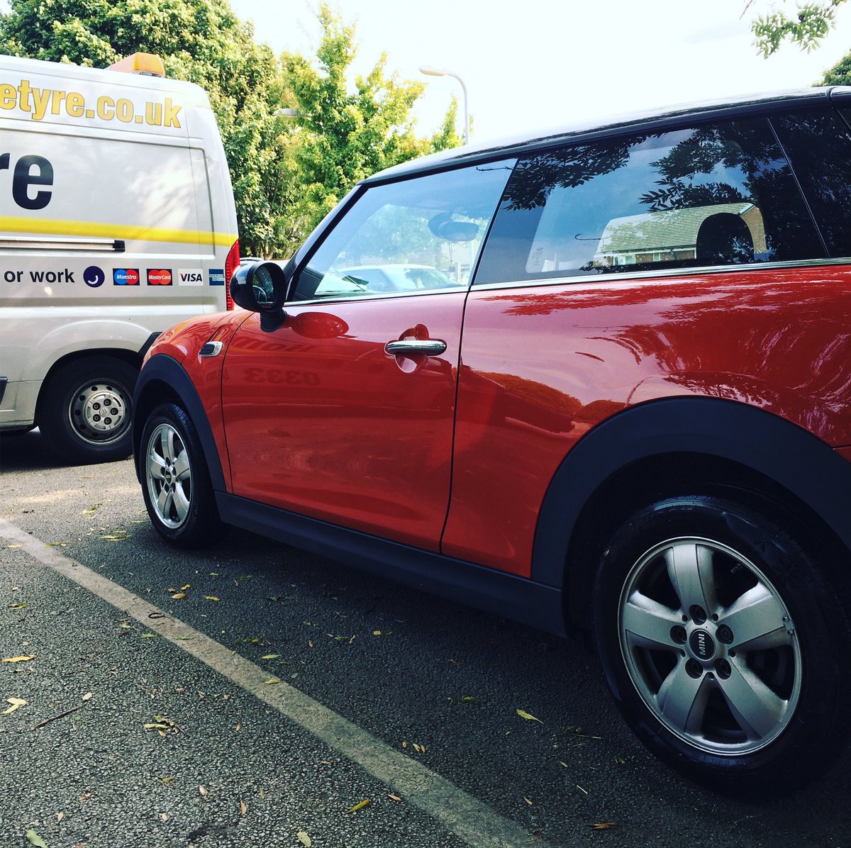 HometyreSheff's tweet photo. When you need new tyres - Hometyre Sheffield comes to your chosen location at the time you need.

In this case a Mini, requiring 2 new tyres and new TPMS valves, fitted at work. https://t.co/IqXSBeuf0o