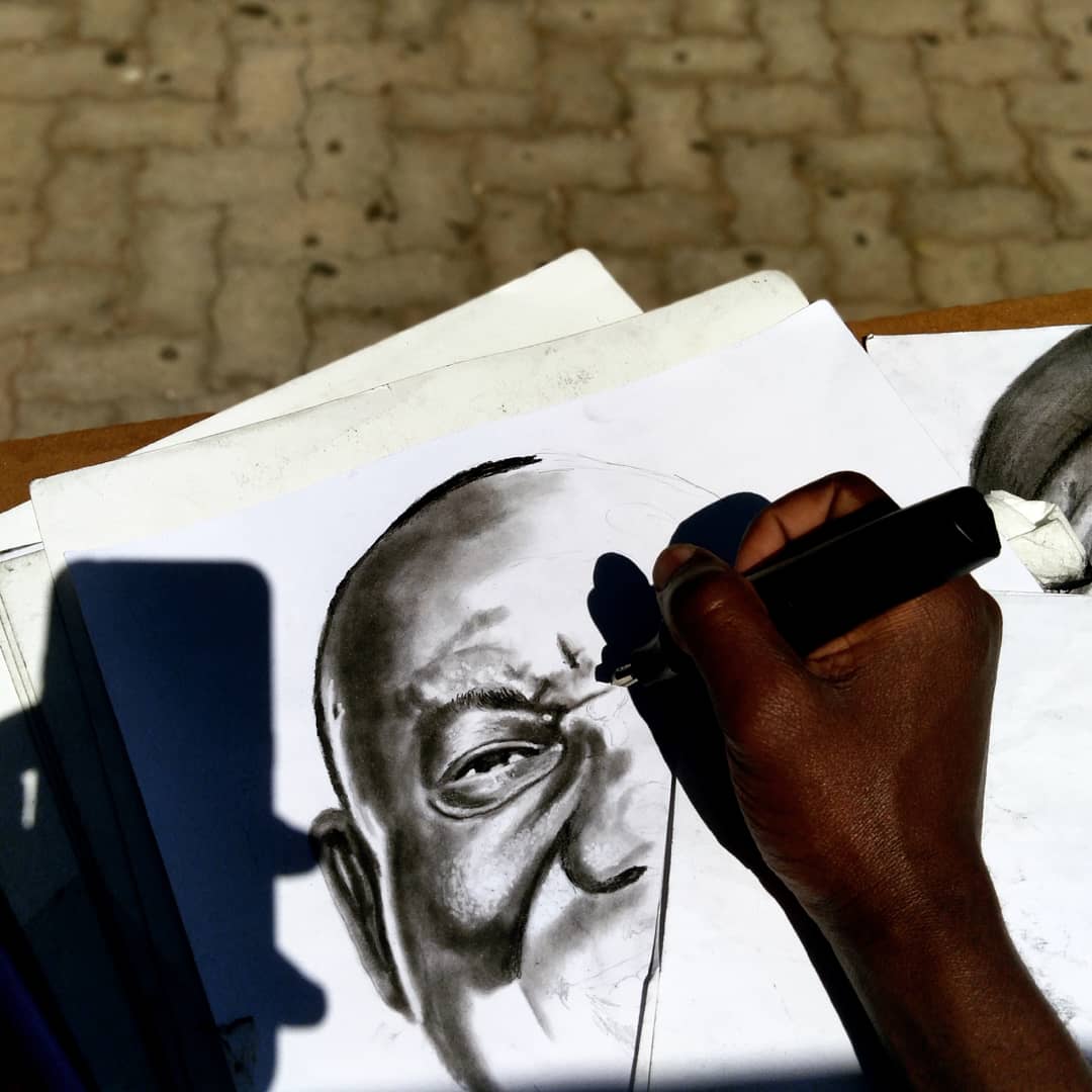 simbablitz's tweet photo. My recent artwork 
President of SA
@cyrilramaphosa @iam_anc @anc_parliament @cr17siyavuma @dearpresidentramaphosa #simbart #pencil #pencils #pencilart #charcoal #charcoals #art #artist #artwork #artist #artgalleries #artgallery #shadings #artshadings @ZimCelebss @zimgrounds3 https://t.co/Vfrqd7Pj63