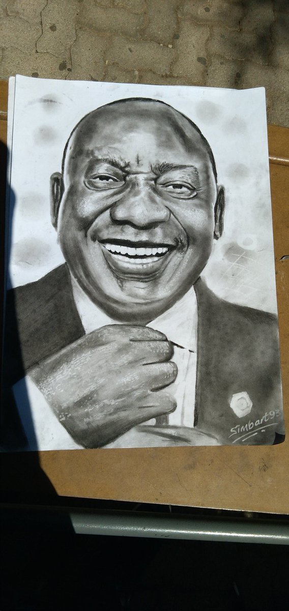 simbablitz's tweet photo. My recent artwork 
President of SA
@cyrilramaphosa @iam_anc @anc_parliament @cr17siyavuma @dearpresidentramaphosa #simbart #pencil #pencils #pencilart #charcoal #charcoals #art #artist #artwork #artist #artgalleries #artgallery #shadings #artshadings @ZimCelebss @zimgrounds3 https://t.co/Vfrqd7Pj63
