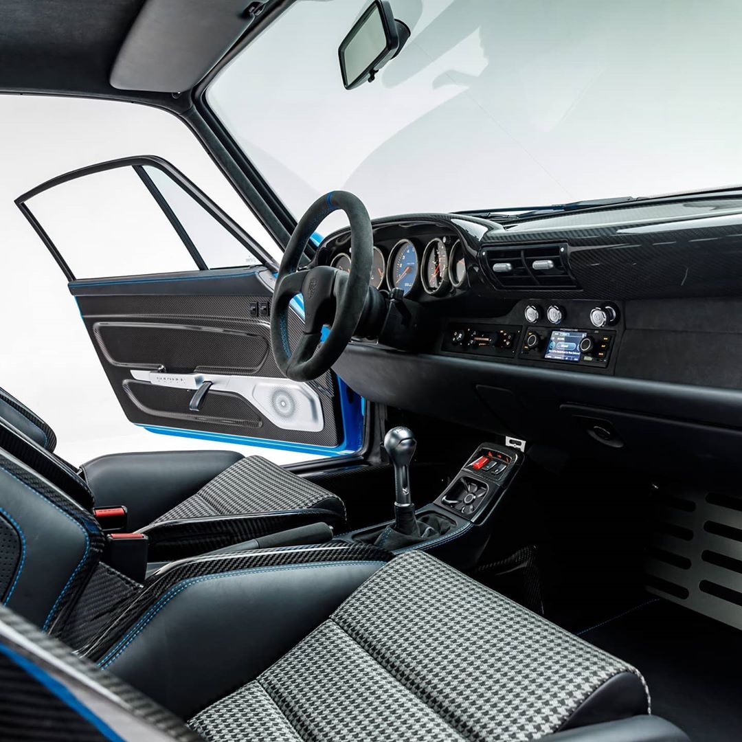 Porsche_Europe's tweet photo. Mad Blue #BlueStoneLLC #Blueit https://t.co/RtERW48N02