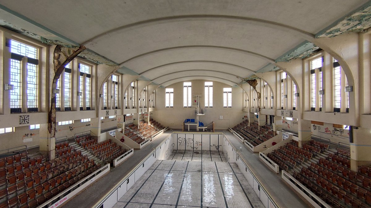 Great to see inside the old Bon Accord Baths, Aberdeen as they are starting the fundraising to reopen it <a href="/SaveBonAccBaths/">Save Bon Accord Bath</a>
