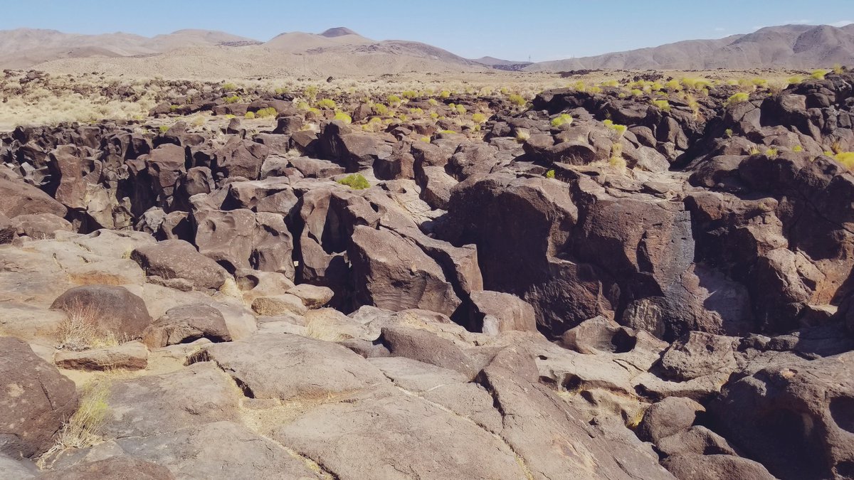 FroemmingAndrew's tweet photo. Fossil Falls #California #explore #geology #greatoutdoors #coolplaces #nature #naturephotography #desert #fossilfalls #adventure #travel #goexplore #ontheroad https://t.co/Na129wt293