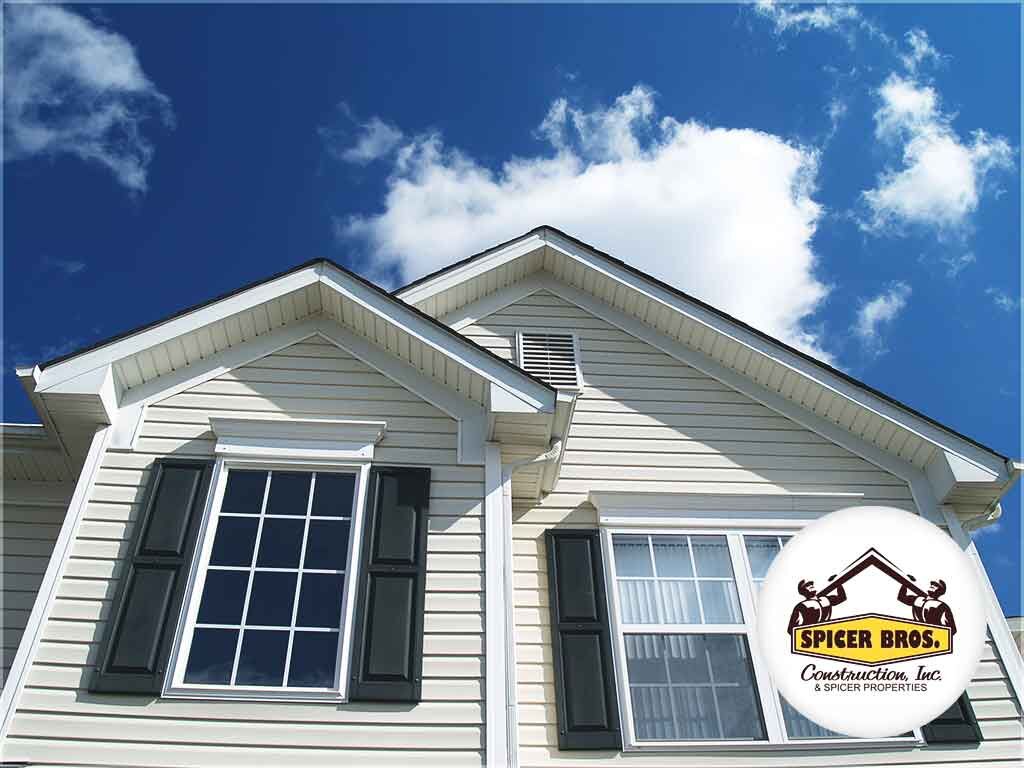spicerbros's tweet photo. If you’re considering a replacement to your home’s siding, the solution at the top of your list should be low-maintenance vinyl siding, and this is true for several reasons. https://t.co/NRytdxRxbi https://t.co/x4e3NwoMGO