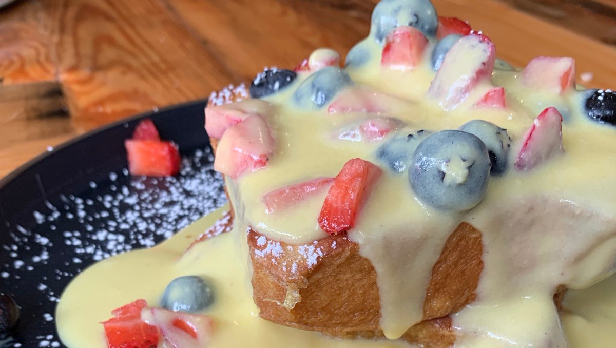 ThreefoldCafe_'s tweet photo. New day, new menu item! Try our (most) traditional french toast! Happy Saturday!
#miamifood #miamidrinks #miamicoffee #coralgablesfood #coralgablesbrunch #southmiami #miamibrunch #miamibreakfast #miamicoffee #supportlocalfl #threefoldcafe #specialtycoffeemiami #bestbrunchmiami https://t.co/KXuv1WsnaO