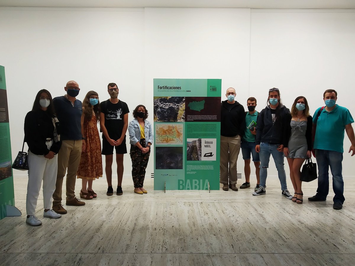 javirevilla's tweet photo. Es un honor pertenecer al equipo de investigación #HISMECON de la @unileon. Ayer pudimos dar unas pinceladas de nuestros proyectos sobre fortificaciones de la #GuerraCivil en #Babia y #Laciana, en un ciclo desarrollado en el #MuseoDeLeon @museoscastyleon https://t.co/qfwBfV3vFH
