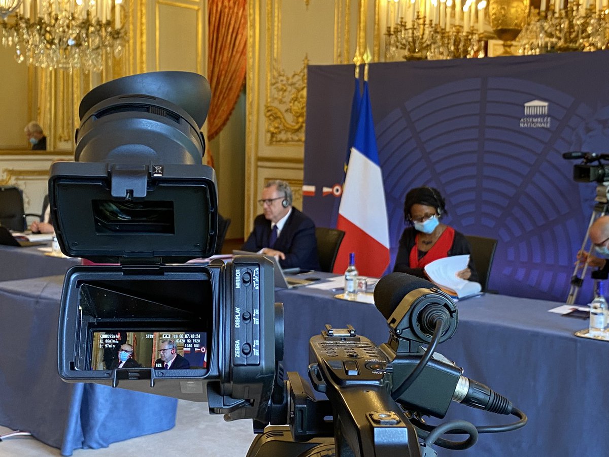 AssembleeNat's tweet photo. #G7Parlement | Dans le contexte de la crise du #Covid19, @RichardFerrand, Président de l'Assemblée nationale, participe à la réunion des Présidents d'Assemblée du G7 sur le thème : "Répondre à la crise climatique par la justice économique et environnementale pour tous". #DirectAN https://t.co/5iDvzBTWlK