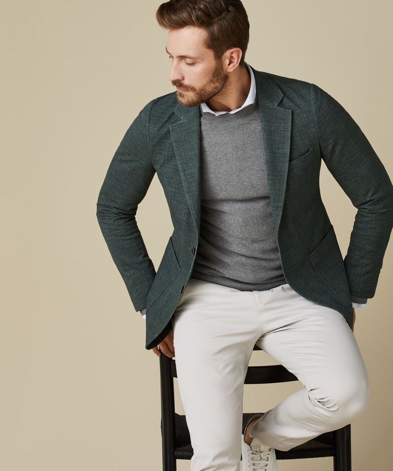 BensFashion's tweet photo. We hebben een uitgebreide collectie van Profuomo in onze winkels hangen #bensfashion #delier #sgravenzande #profuomo https://t.co/FvLUqJeFG9