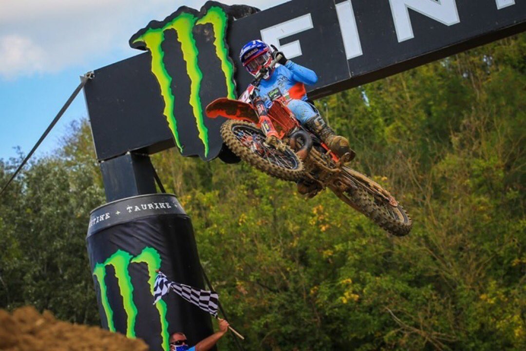 LiveMXOnline's tweet photo. Moto one win for Verde Sports Racing KTM Brad Anderson in the EMX2T Presented by FMF Racing. 📷 - @mxgp #emx #emx2t #mx #motocross #dirtbikes #fmfracing #livemotocross https://t.co/TxymMNOVEQ