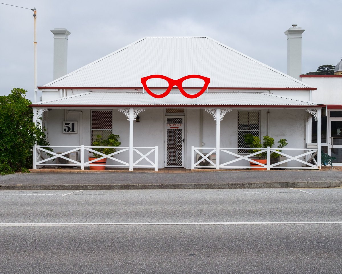 @FlakPhoto ‘Optometrist, Albany WA’, from the exhibition, ‘New Works’, the covid-delayed annual exhibition by the SBSA photography group which is on its final day. What a thrill it has been holding an exhibition again. More @theionagallery