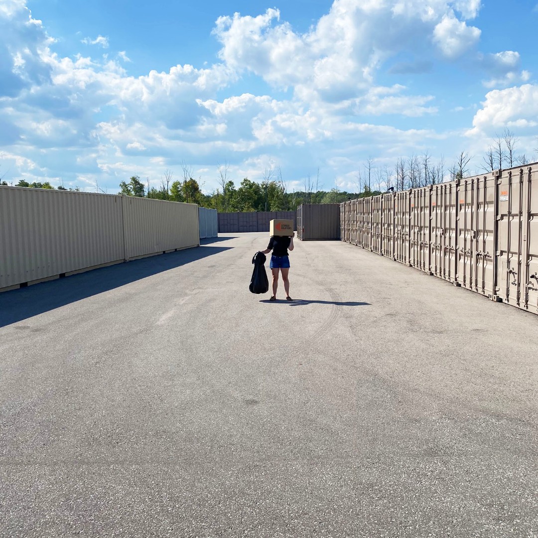 storage9200's tweet photo. Now how's that for a clean #selfstorage facility?๐๐๐
#boxhead #storagesolutions #selfstorageunit #milton #campbellville #halton #haltonhills #oakville #guelph #burlington #mississauga #wdskont #oxfordcounty #ingersoll https://t.co/lXMhQDr4ZR