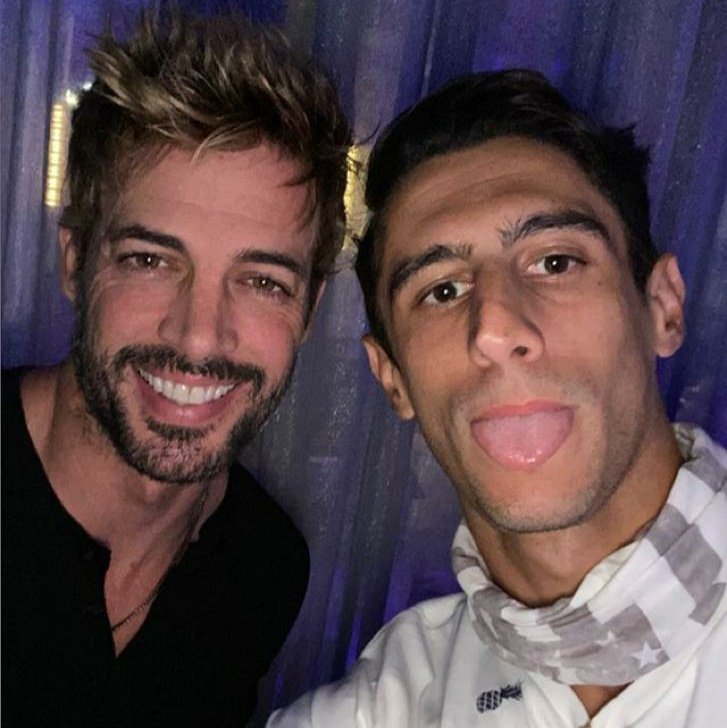 Sorriso Maravilhoso😍❤
<a href="/willylevy29/">William Levy</a>