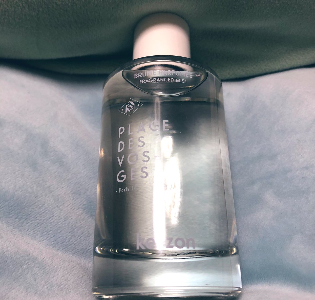 Daphne Perfume 香水好きな人と繋がりたい 香水 Kerzon ヴォージュ広場 ローズ とレンガの香り オードトワレ100ml その名の通りローズとレンガの香りがします 懐かしい香り 香水独特の匂いが苦手な人にもオススメ 香りの主張が強くなく Daphne Perfume 香水好きな人と繋がりたい 香水 Kerzon ヴォージュ広場 ローズ とレンガの香り オードトワレ100ml その名の通りローズとレンガの香りがします 懐かしい香り 香水独特の匂いが苦手な人にもオススメ 香りの主張が強くなく