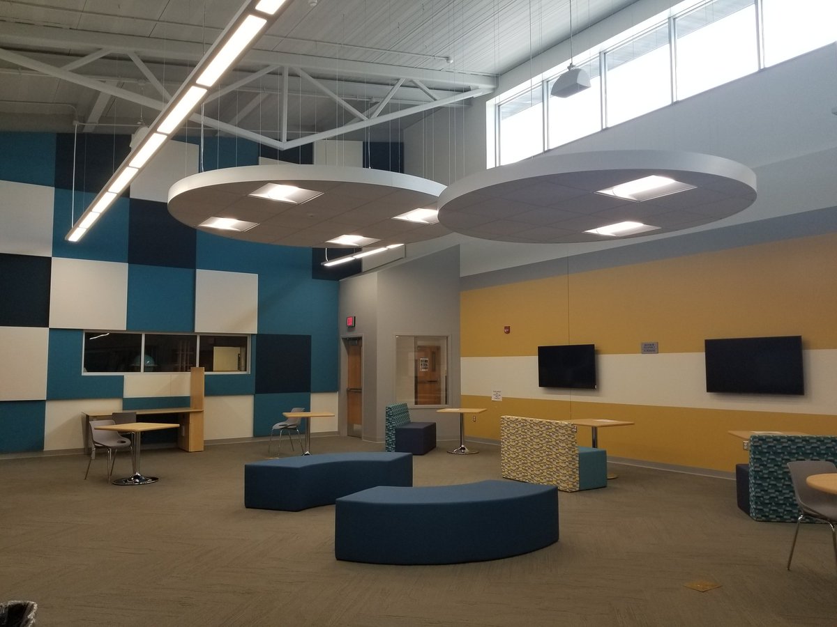 WTHSLMC's tweet image. We had a great start in our new space! Here&apos;s what&apos;s behind those doors! More pics to come of all our collaborative spaces for learning in the LMC. #schoollibrary
#futurelibrary #librarydesign @LaBellaAssociat