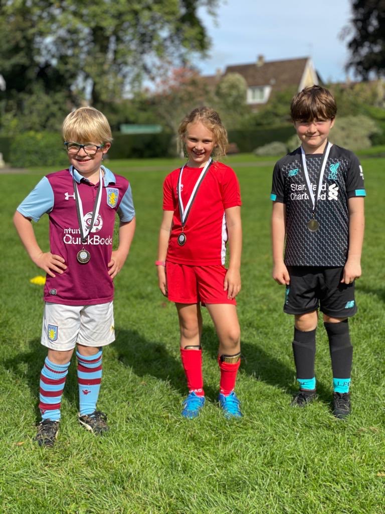 AlexStoneman's tweet photo. A great result for @StStephensPri class F10 at Goals AM in Alice Park with @FormulaFooty16 this morning! Well done C, F &amp; L 👏 (&amp; B F5 too 🏅 ... go Team T!) 🏅 🏅 🏅 https://t.co/9vAwkgsHRV
