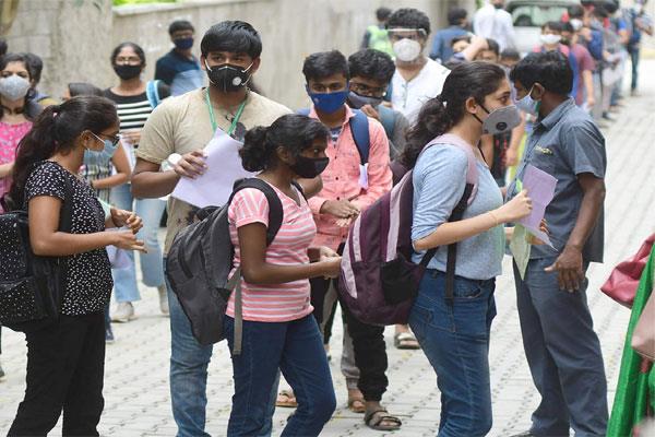 punjabkesari's tweet image. इस राज्य में ऑफलाइन मोड में होगी यूनिवर्सिटी और कॉलेजों की फाइनल ईयर परीक्षाएं
m.punjabkesari.in/education-and-…

#FinalYearExams #UniversitiesExams #ExamGuidelines #Rajasthan #OfflineMode #SupremeCourt