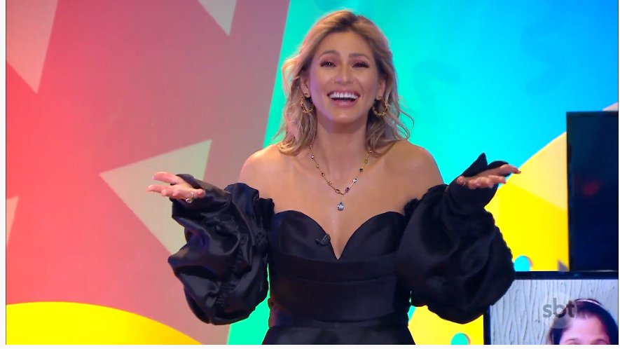 acarolinareal's tweet image. Amoo esse sorriso @LiviaAndradeSBT ♥️♥️♥️
#ProgramaDaMaisa