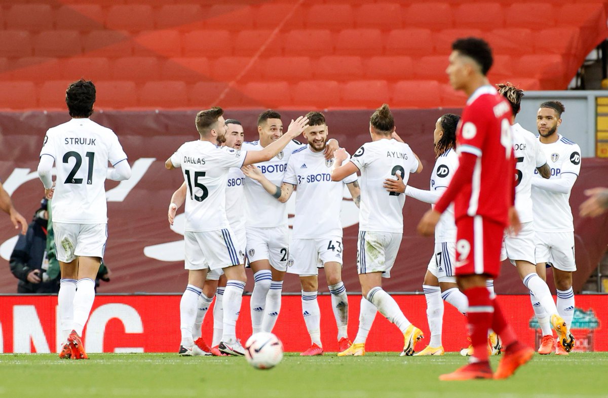 premierleague's tweet photo. This match! 😲

Leeds are back level for a third time

#LIVLEE | @LUFC https://t.co/HiZe4hx6CK