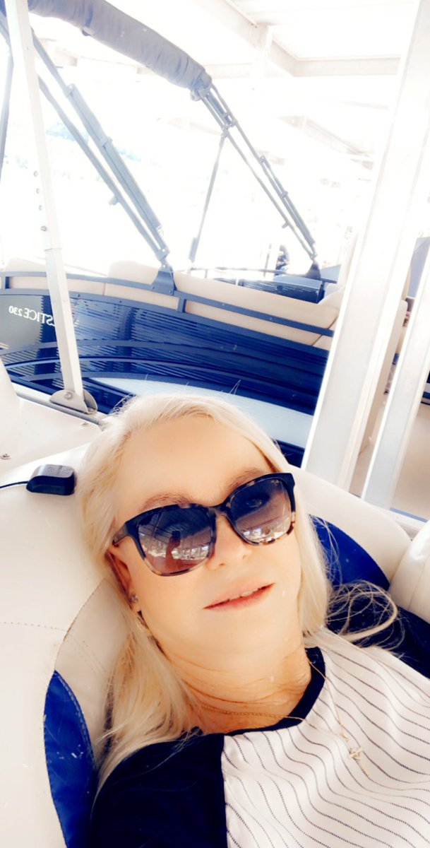 GObabb's tweet image. It was a nice day for the Tennessee River!