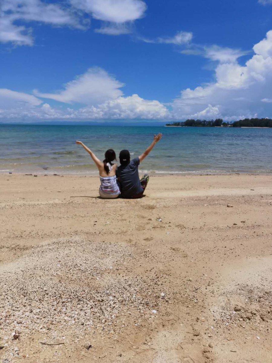 Jin85168388's tweet photo. 海外生活7年をだらだらと振り返ったら分かったこと。
良いことしかないことしかないことに気が付いてしまった。。。
家賃は既に社会���になってから払ったことが無いという事。。車会社からの支給、携帯も支給されてこれでも海外就職に動かないのは将来絶対に後悔すると思う。

https://t.co/3NLJhE8kAu https://t.co/6TNIFy8hVG