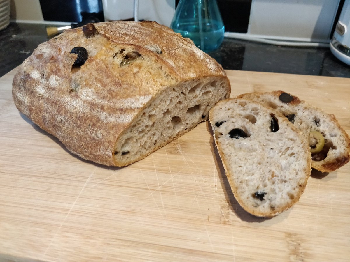 Netherking9's tweet image. All 3 breads came out pretty well! 
Only sliced the olive bread so far but very pleased with the crumb and tastes amazing. First time I've added anything to the dough and will definitely be doing it again!
#SourdoughSeptember 
#realbread