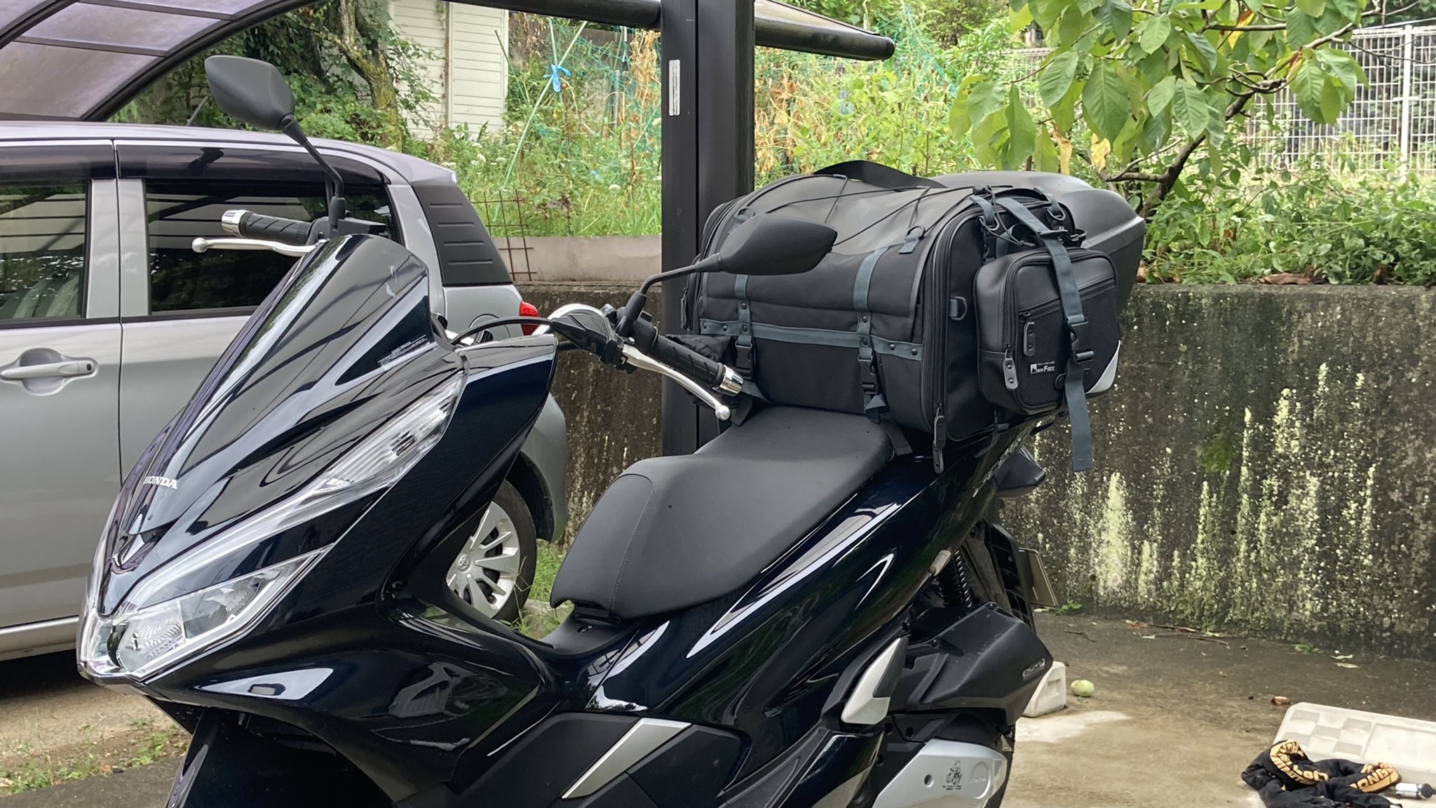 Twitter 上的 Tom ソロツーpcx Tanax キャンピングシートバック2 遂に購入 そして本日pcxに取り付け完了っす コレで 荷物積載量が大幅に増加 キャンプツーリングにも余裕で対応できますぜ いやー かっこえーわー コレぞ旅するバイクやね 早くコイツで旅立ち