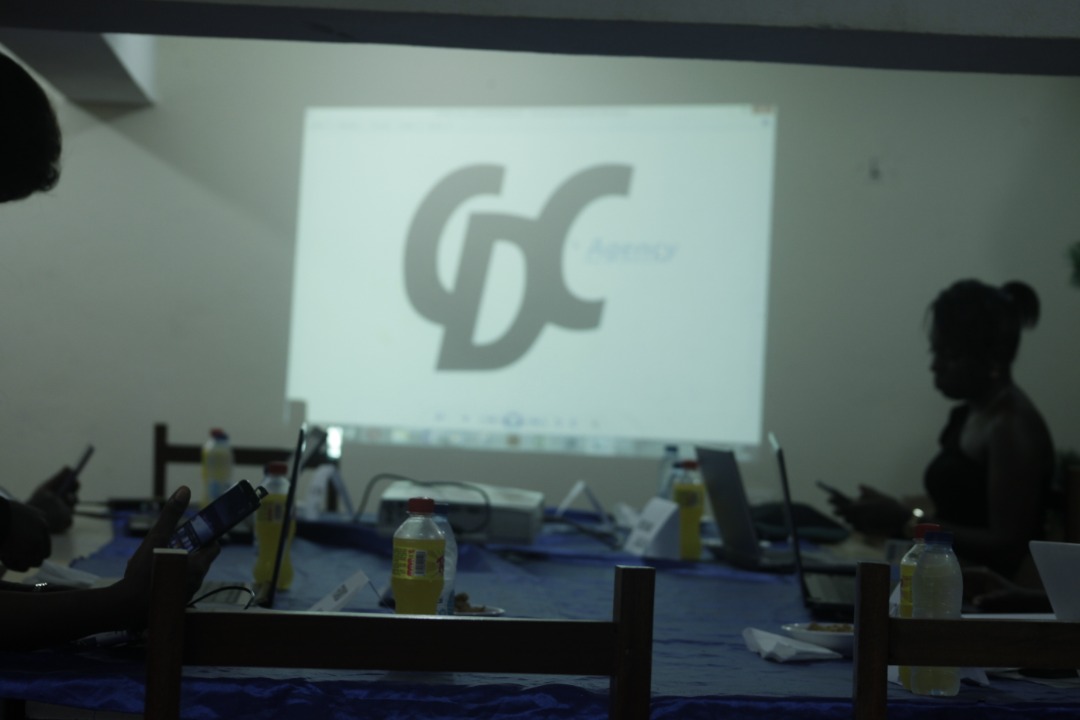 21Tiwa's tweet photo. Formation CDC-Agency😉. Quelques rendus en images de notre formation en cours sur le thème du ''Social Media Management" 😎
#Communicationdigitale
#Emarketing
#Socialmedias
#CDCAgency https://t.co/1eh7W7Y6MH