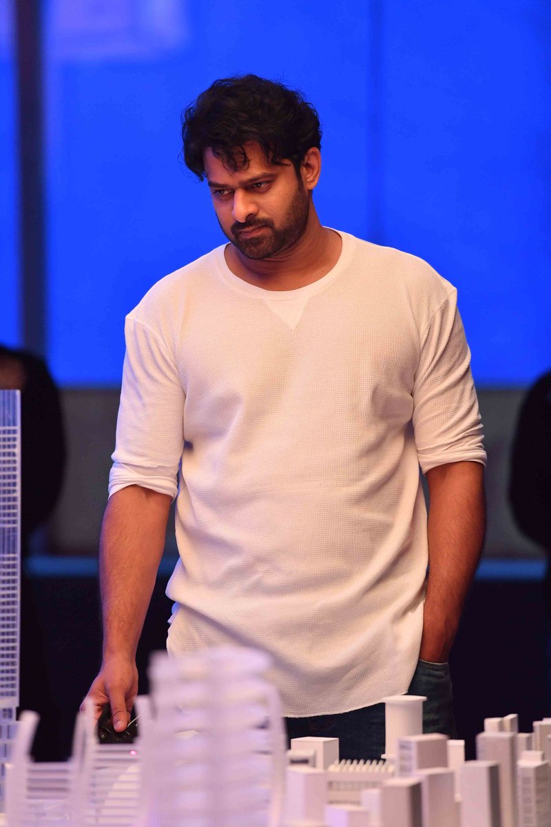 TeamTWTPOffi's tweet photo. As Said Before, 1.1K Tweets Contribution From @TeamTWTPOffi  😎

#Prabhas #41DaysToREBELSTARBDay
https://t.co/x3pd8UVtC9 https://t.co/aLmqUvhMhY