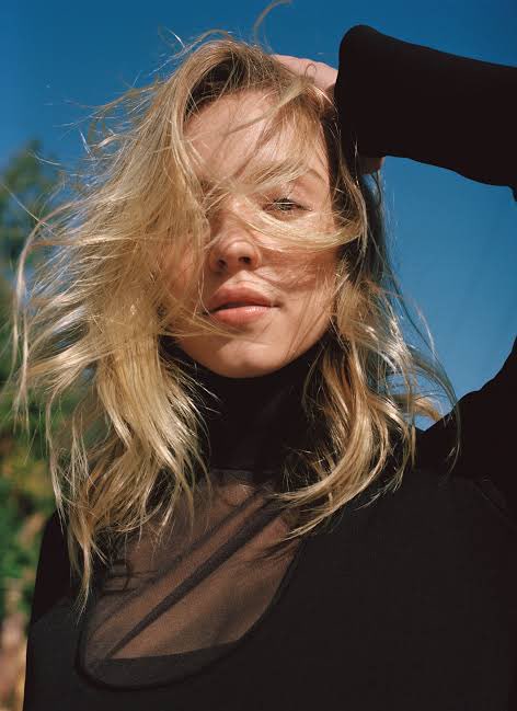 Happy birthday to the beautiful and talented miss sydney sweeney 