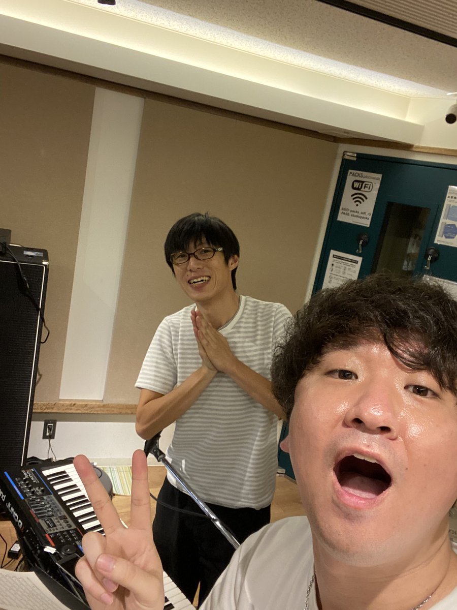 conyleon_info's tweet photo. 【✨ツイキャスありがとう✨】

ラストキャスありがとうございました！！同時視聴170人以上、本当にありがとう！！

これをもってCony-Leon the Dramaticは解散します！

6年間本当にありがとうございました！！

#コニーレオン https://t.co/iaGTfl4lwZ
