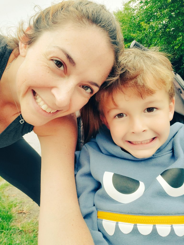 cmwagn03's tweet image. Got in a walk with my Bubba this morning! Almost 2 full weeks of a workout everyday! #100workouts #selfcareseptember #selfcare #SaturdayMotivation #SaturdayMood