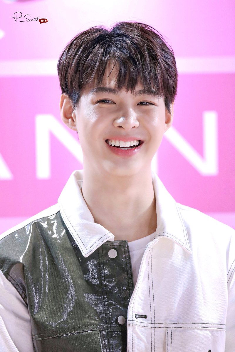 รักและอยากให้พี่รู้ว่าจะอยู่เคียงข้างตลอด หันกลับมามองก็ยังมีหนูอยู่ข้างๆเสมอนะ❤️🐉
#StandbySAINT