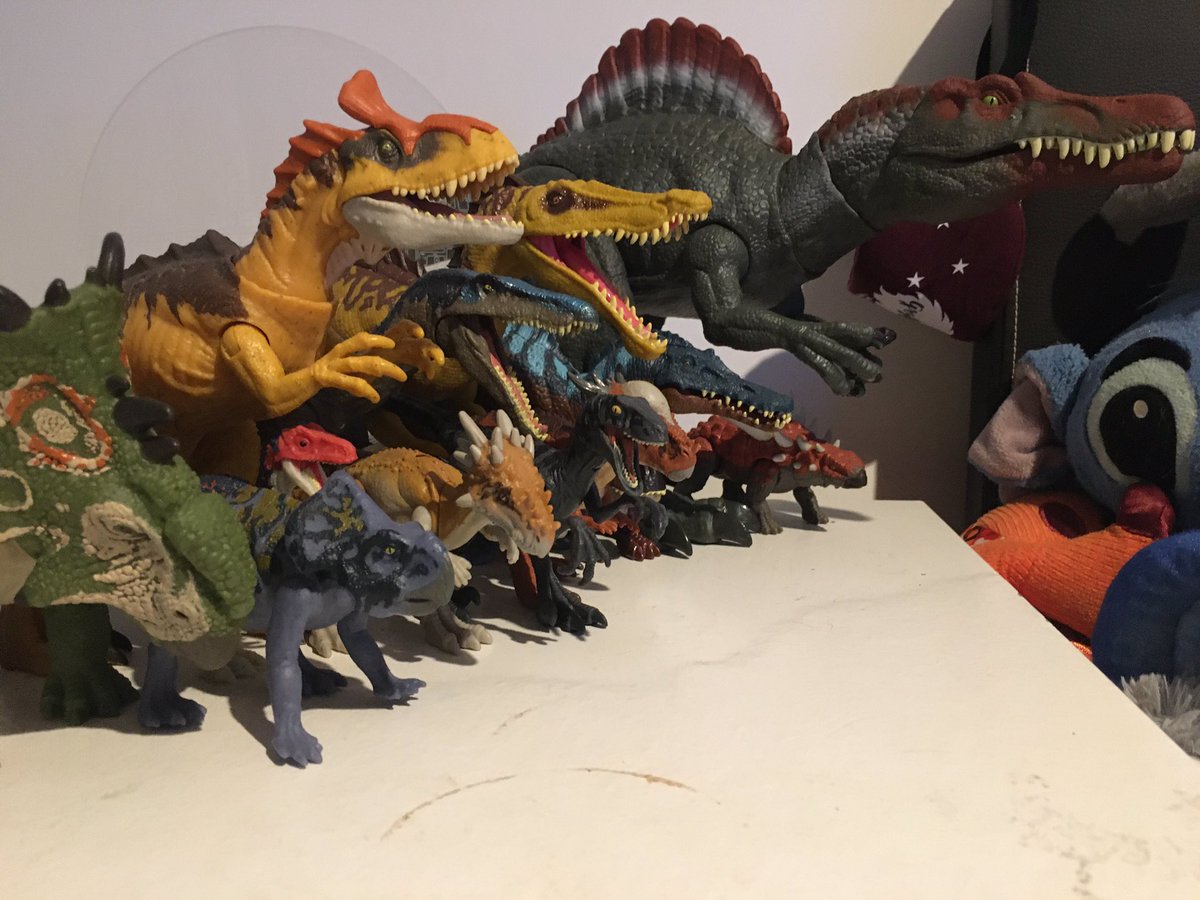 RavinRiver's tweet photo. New guy to my collection Suchomimus #JurassicWorld #jurassicworldtoys #jurassicpark #jurassicparktoys #suchomimus https://t.co/icaC8qAVj3