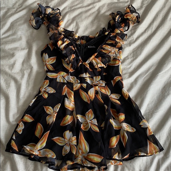 So good I had to share! Check out all the items I'm loving on <a href="/Poshmarkapp/">Poshmark</a> #poshmark #fashion #style #shopmycloset #minkpink #parker: posh.mk/HDmbjSNUI9