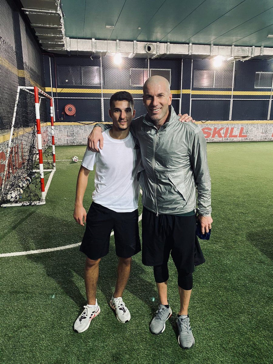 Houssem Aouar: "It's Zidane who made me fall in love with football."