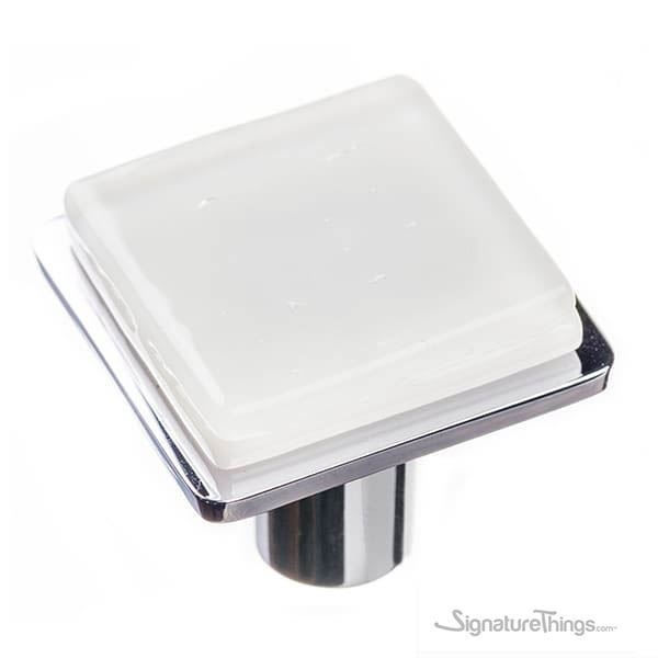 SignatureThings's tweet image. 💕 Sietto Geometric #GlassKnobs &amp;amp; #CabinetPulls on @SignatureThings . ✅Unexpected yet timeless, with a unique look and feel. Choose timeless, handmade beauty from any of Sietto’s lines. Install them on drawers, cabinets, vanities.
🛒 Add To Cart --&amp;gt; signaturethings.com/sietto-geometr…