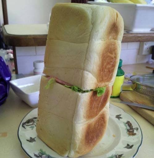 🐿 On Twitter: "Geschnittenes Brot Wurde 1928 Erfunden. Leute 1927:  Https://T.co/U4Vth0Bl44" / Twitter