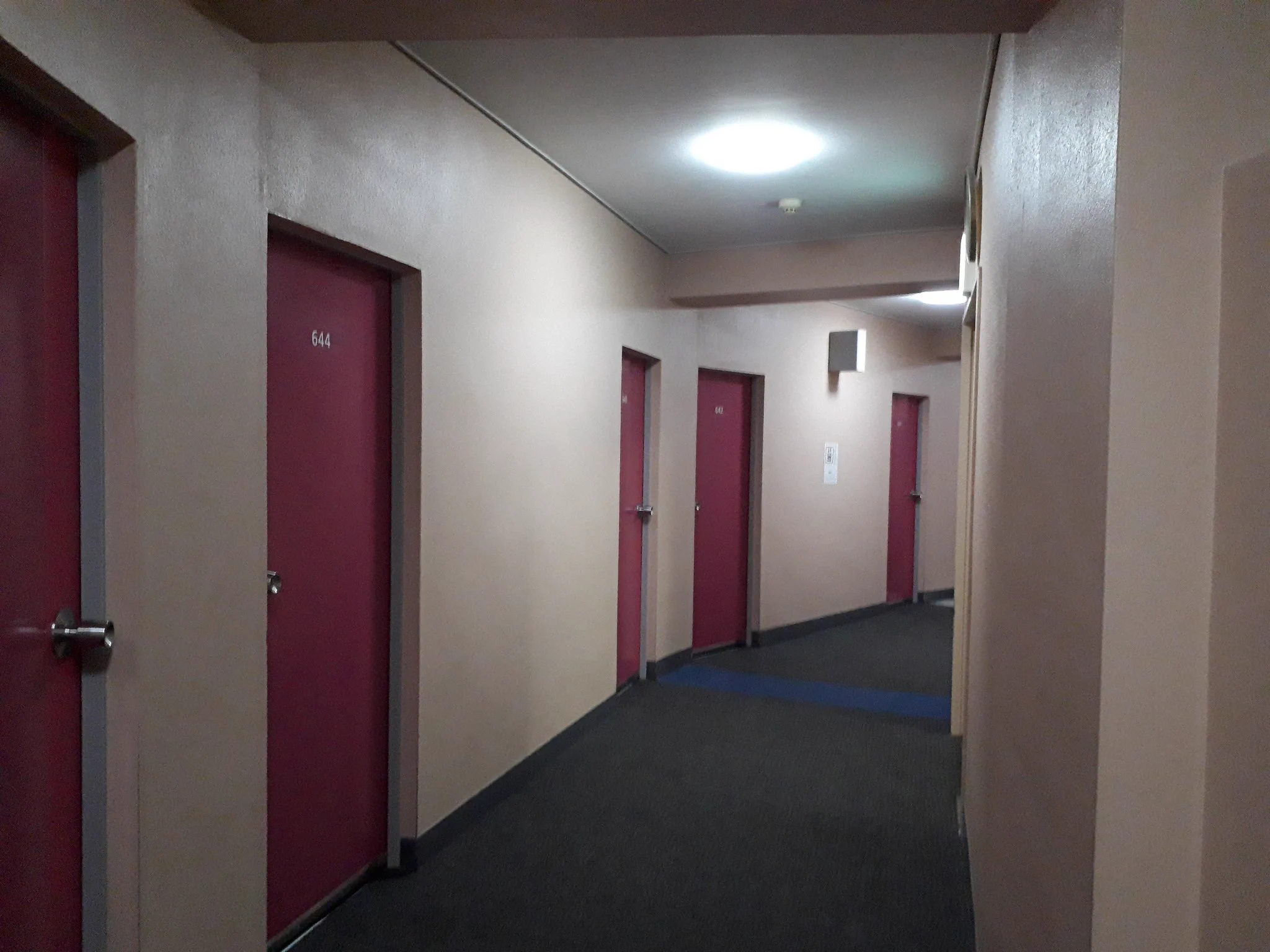 既視感あるホテルだと思ったら…？ミステリー小説にありがちな建物だった！ｗｗ