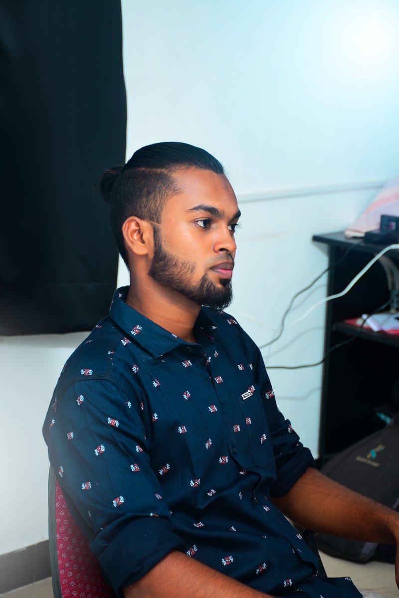 fs_krishna's tweet photo. Grow
Where
You are
Planted...💙🖤💖...
Pc+@manam_photography /@manly_6.2 
Edit₹@kavin_official__ 
#picoftheday #stayathome #safe #coronavirus #styleboy #modelindia #modellife #thamilpayyan #thamilmodels #thamilbgm #thamilstatus #thamilmusically #thamilquote https://t.co/O7EOzPigXV