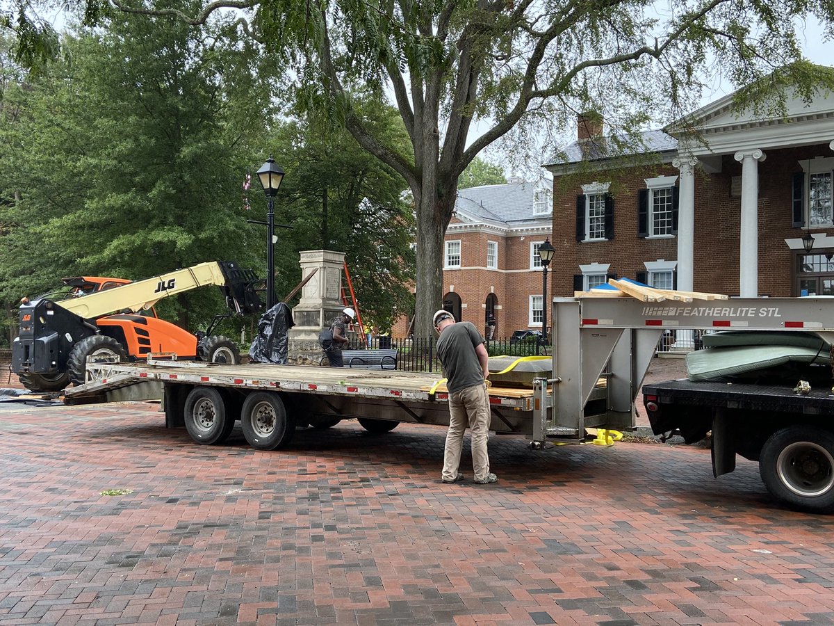 the workers are taking a well deserved lunch break. hopefully they’ll rest long enough for me to run home & let the dogs out. i’ve been gone since 5:30! i didn’t think this would take so long!
