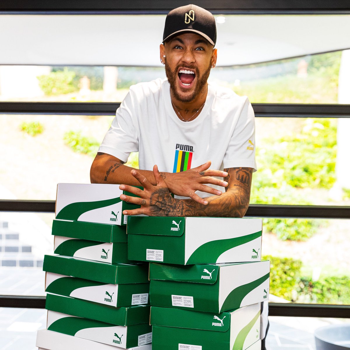 PUMA's tweet photo. 👑 @neymarjr #KingIsBack https://t.co/j0TYxpYPxR
