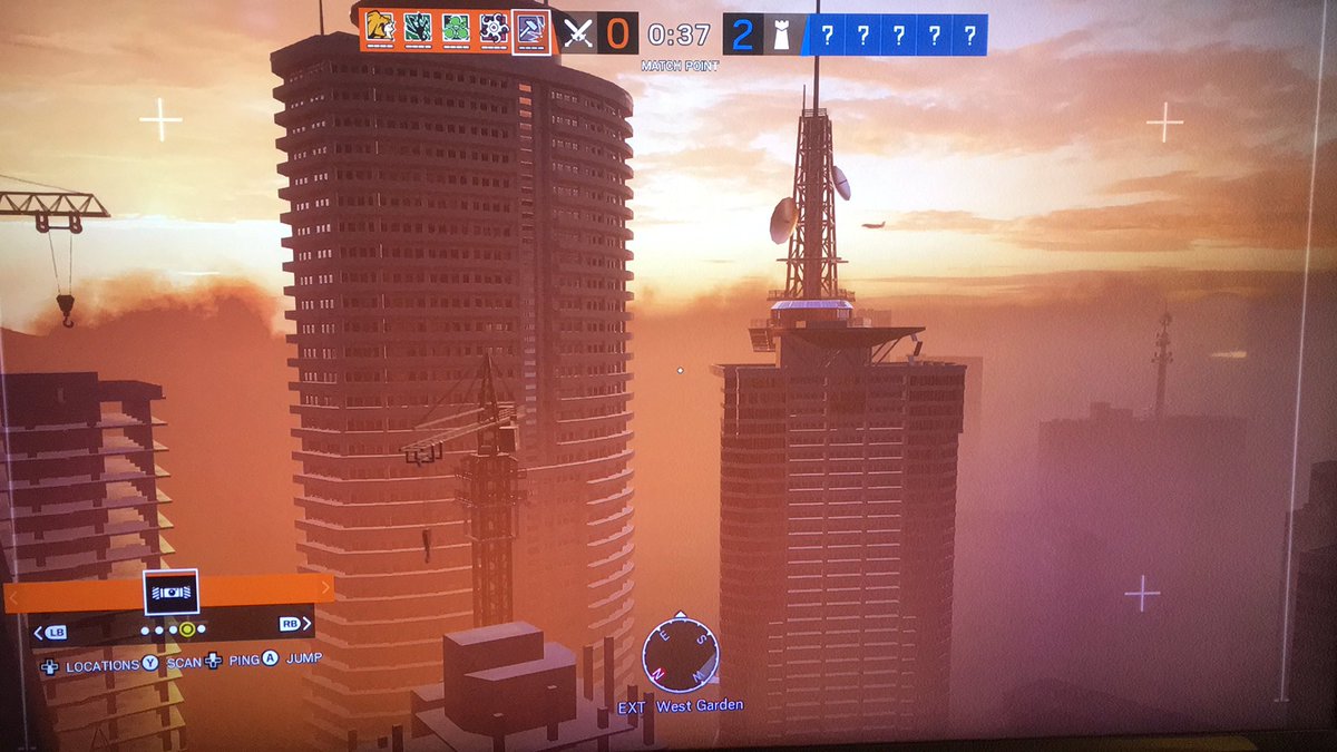 CharlieHopewell's tweet photo. @Rainbow6Game fix your game now because this is ridiculous I can’t play. https://t.co/QNHkPJ6Mea
