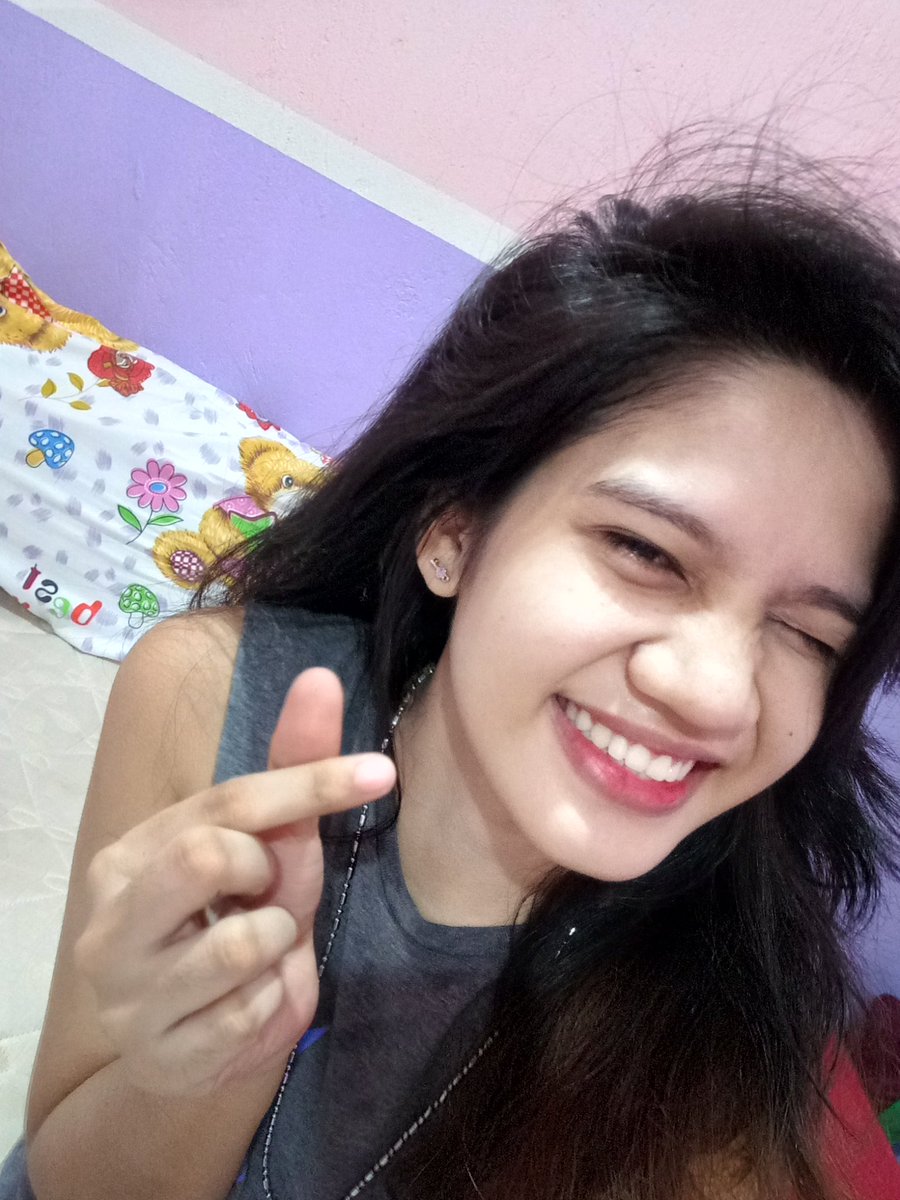 Dorres19's tweet photo. Sarangheo....😘
😭gigutom rajud ko pasensya nah hahahha https://t.co/i9wZkzZ6pU