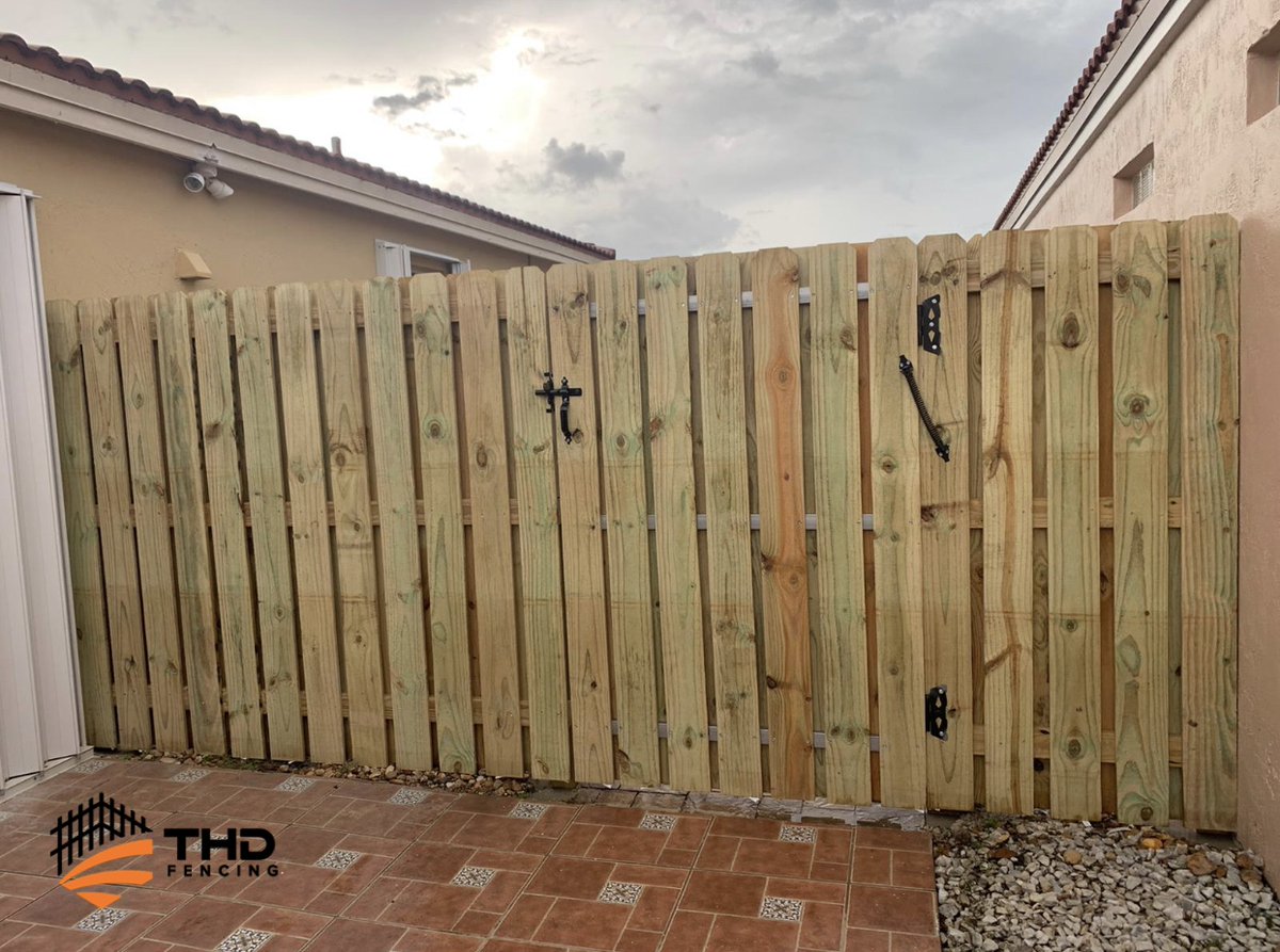 THDFenceCity's tweet photo. Simple and effective solution for privacy.
Wood Shadow box
Call today for a free estimate 833-433-3623
#thdfencing #woodfence #homedepot #fence #fenceinstallation #miamidade #broward #pressuretreated #financed https://t.co/8PFxYkGxGk