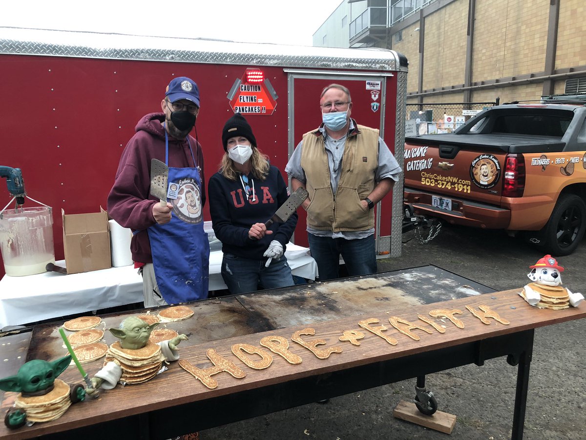 Amber Wilmarth (@amberwilmarth) on Twitter photo These incredible people are up early cooking pancakes for families displaced by the fires burning in Clackamas County 🥞 This is at the Milwaukie-Portland Elks Lodge, one of several evacuation sites now open <a href="/fox12oregon/">FOX 12 Oregon</a> #OregonWildfires2020 These incredible people are up early cooking pancakes for families displaced by the fires burning in Clackamas County 🥞 This is at the Milwaukie-Portland Elks Lodge, one of several evacuation sites now open <a href="/fox12oregon/">FOX 12 Oregon</a> #OregonWildfires2020
