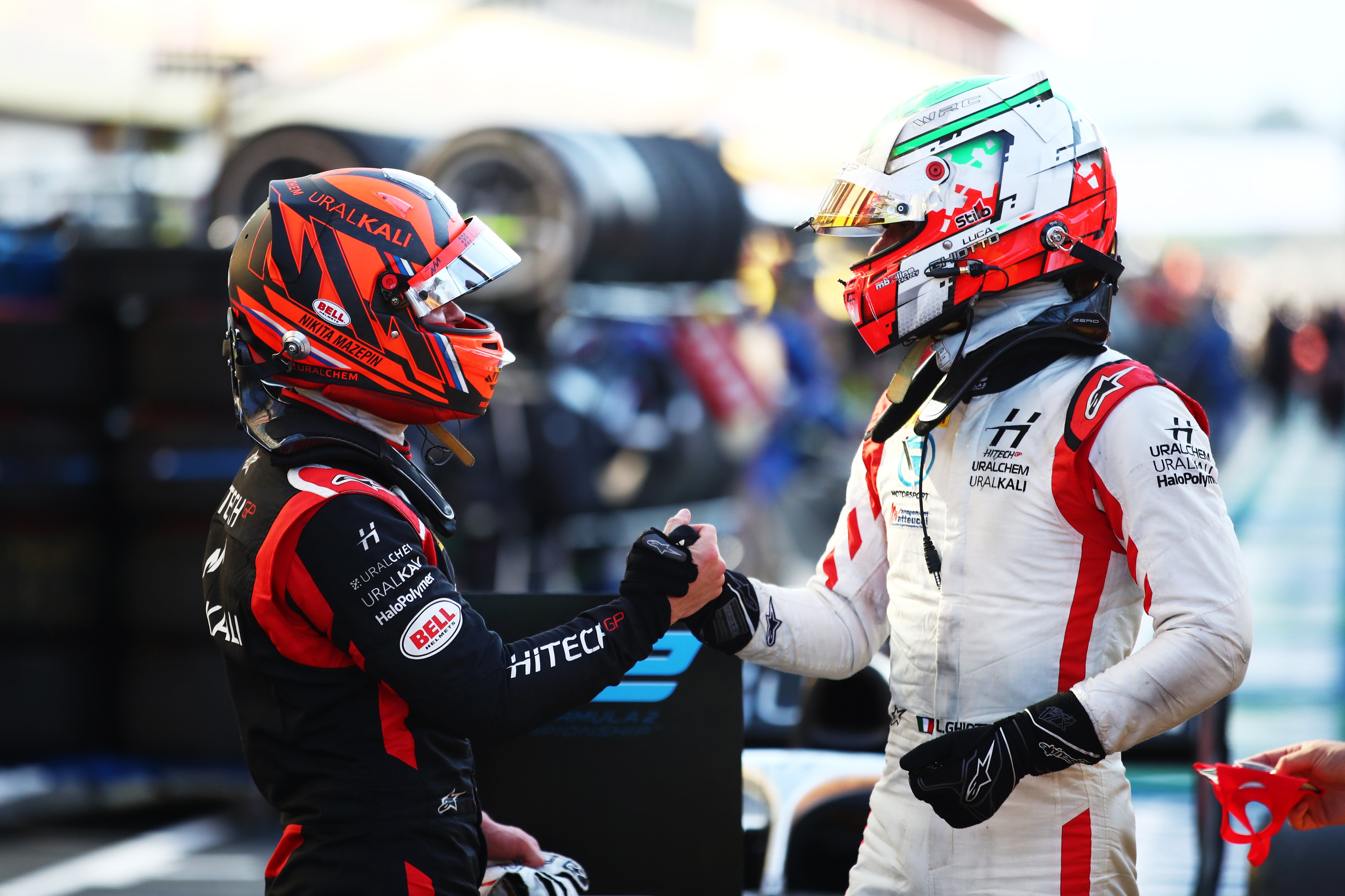 Nikita Mazepin nyerte az őrült Toszkán Nagydíj főfutamát, Schumacher az F2 új éllovasa
