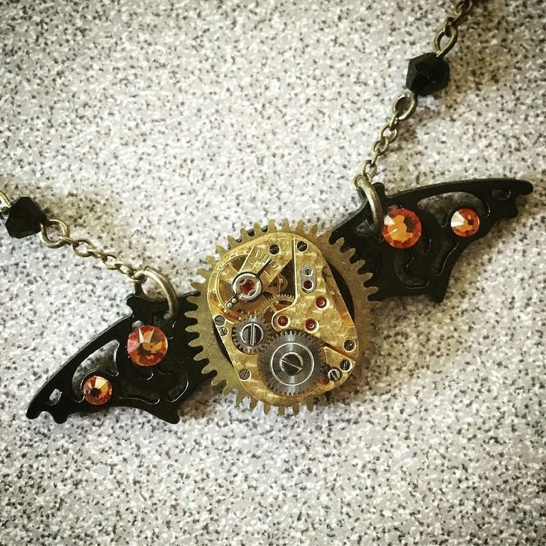 Steampunk necklace with Swarovski Crystals - steamp.co/d/2001  #Steampunk #necklace