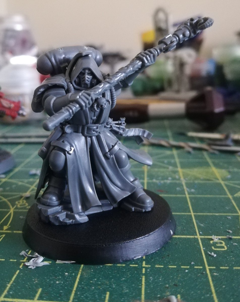 GSV_Empiricist's tweet photo. @ElementGames_ From me, it's a four-stack of dark angels: an intercessors squad I finally finished and three conversions: Company Master, Phobos Librarian and Veteran Intercessor Sergeant. #DarkAngels https://t.co/JhWA2OE7wv