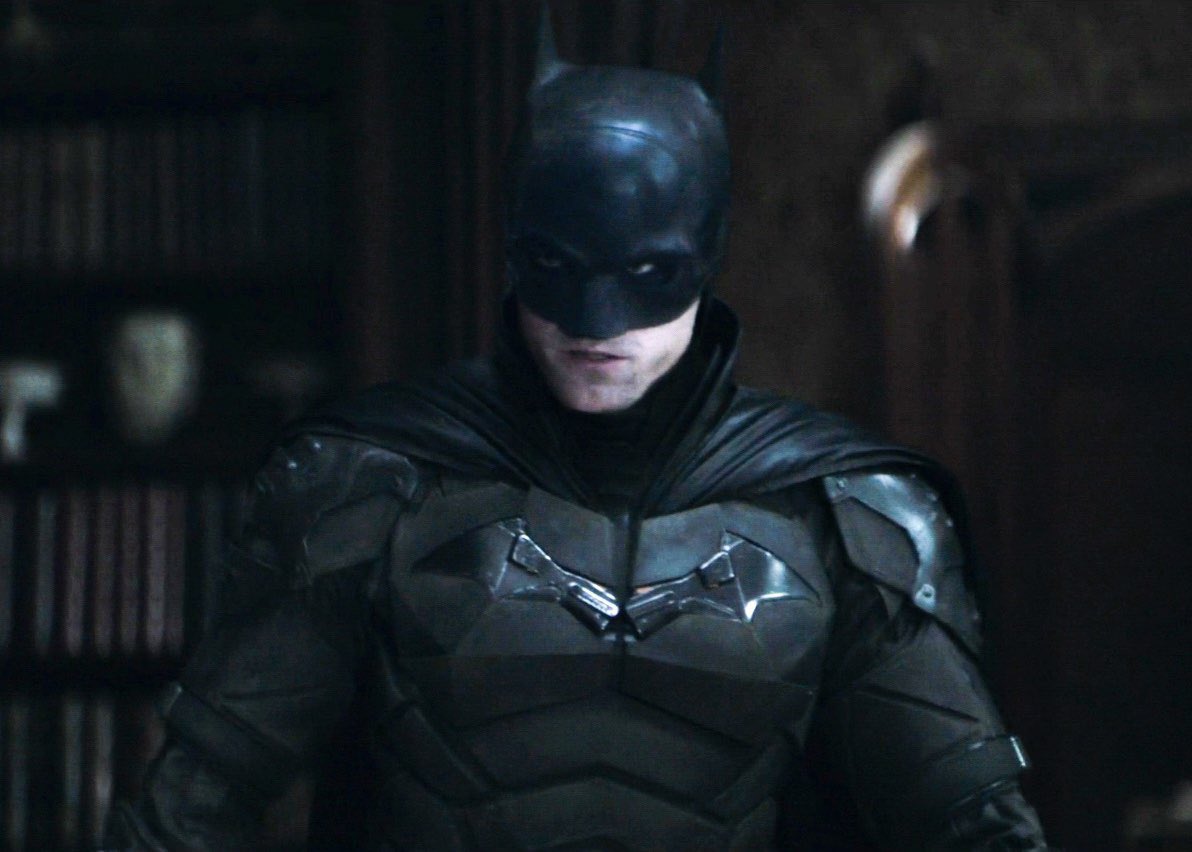 BatSource1's tweet photo. Like if you were on board with Pattinson’s Batman casting from the very beginning https://t.co/G24IelsRaH