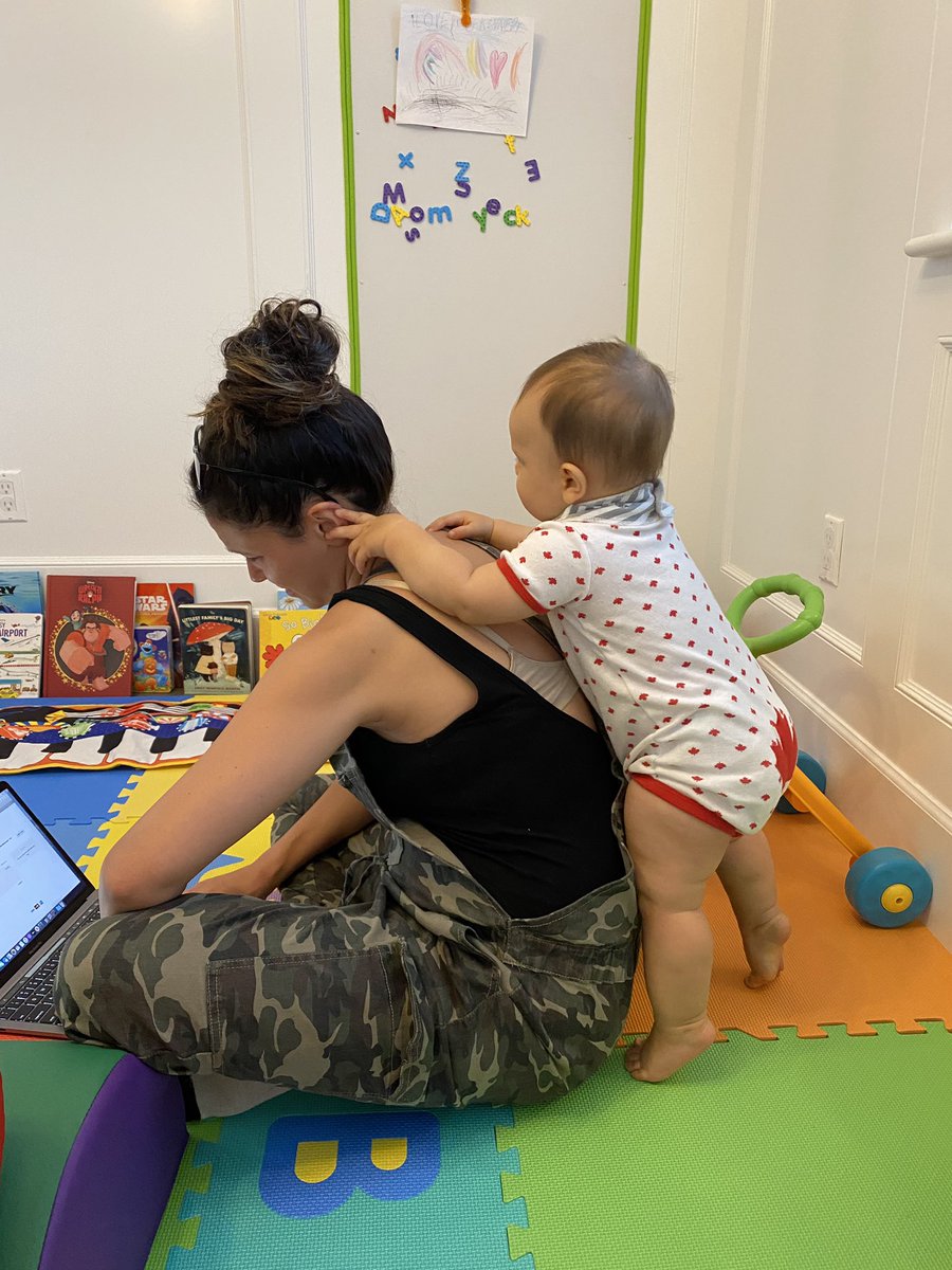 Robbie Amell tweet media